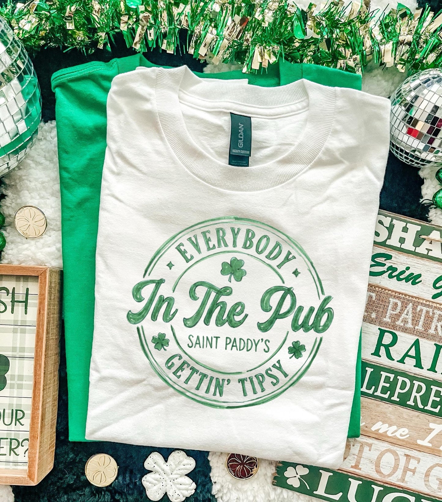 EVERYBODY IN THE PUB GETTIN’ TIPSY - DTF TRANSFER