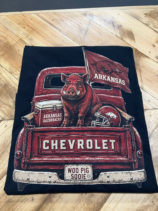 RAZORBACK IN RED TRUCK - DTF TRANSFER