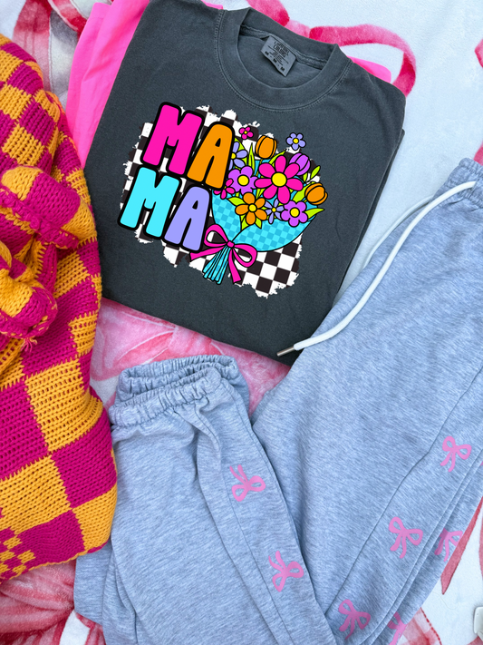 COLORFUL MAMA WITH BOUQUET - DTF TRANSFER