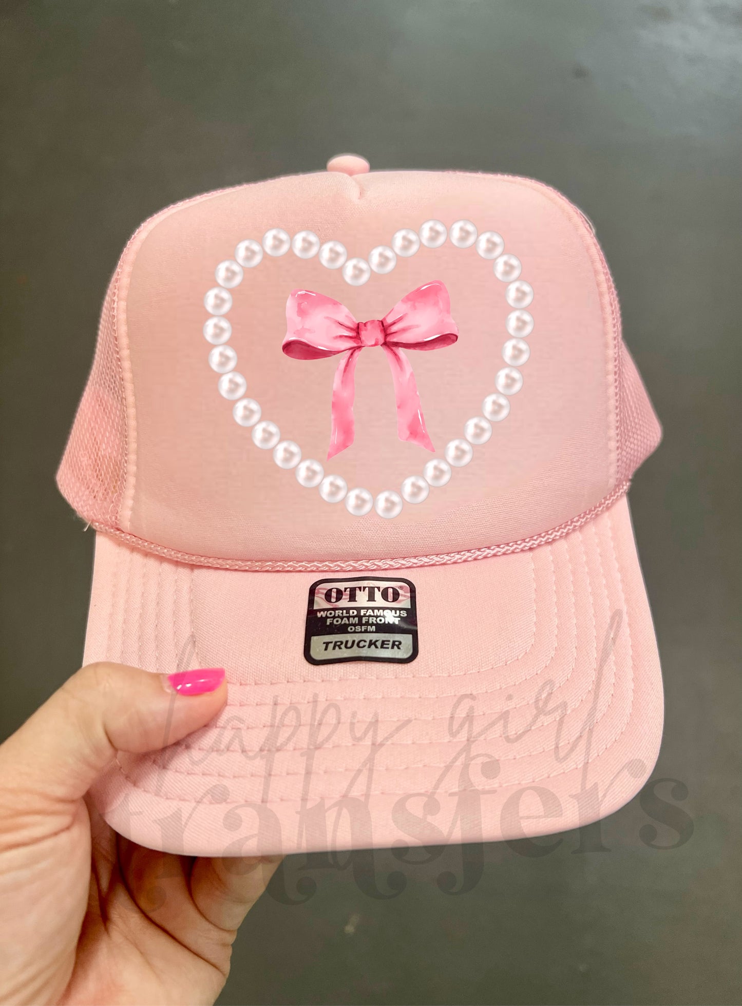 HEART SHAPED PEARLS WITH PINK BOW - DTF TRANSFER