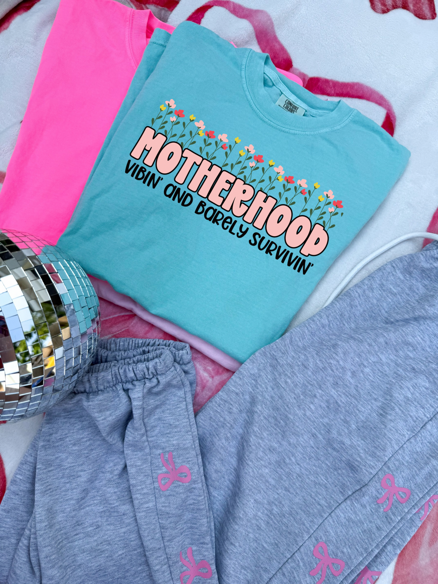 MOTHERHOOD VIBIN’ AND BARELY SURVIVING - DTF TRANSFER