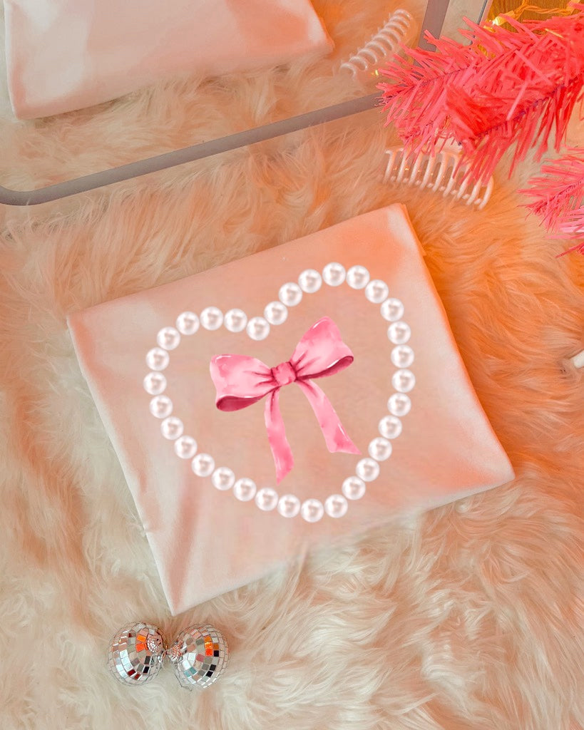 HEART SHAPED PEARLS WITH PINK BOW - DTF TRANSFER